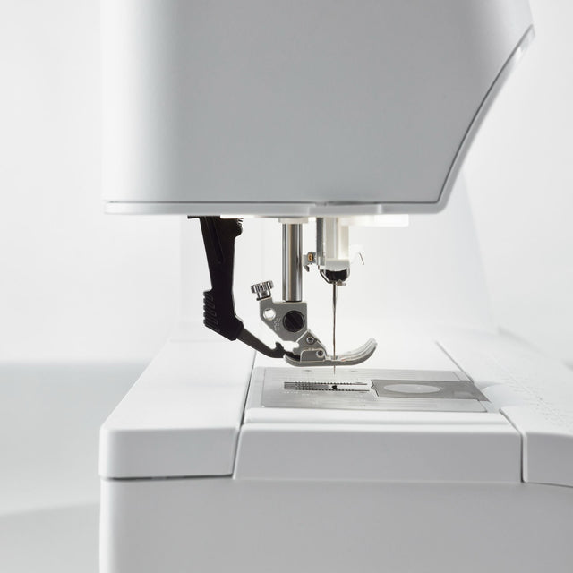 Automatic Presser Foot Lift