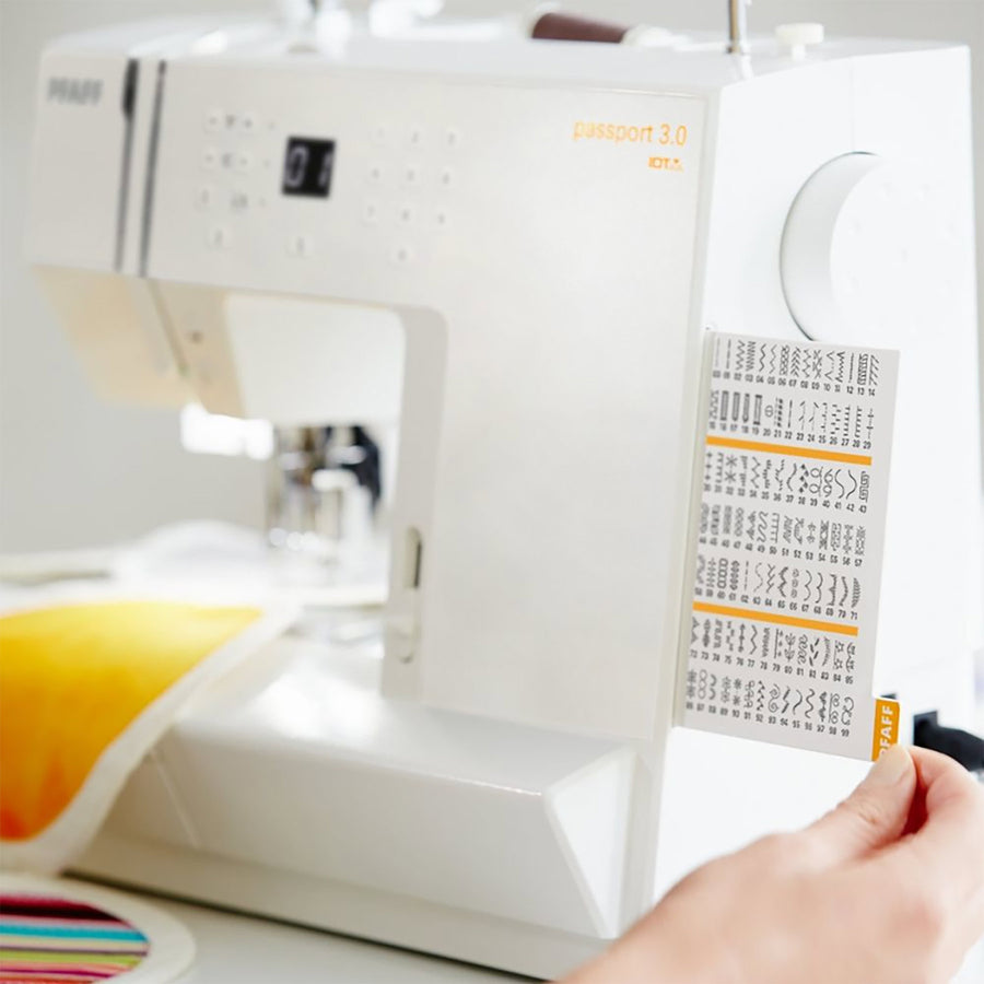 Pull-out 100-stitch menu on the PFAFF passport 3.0