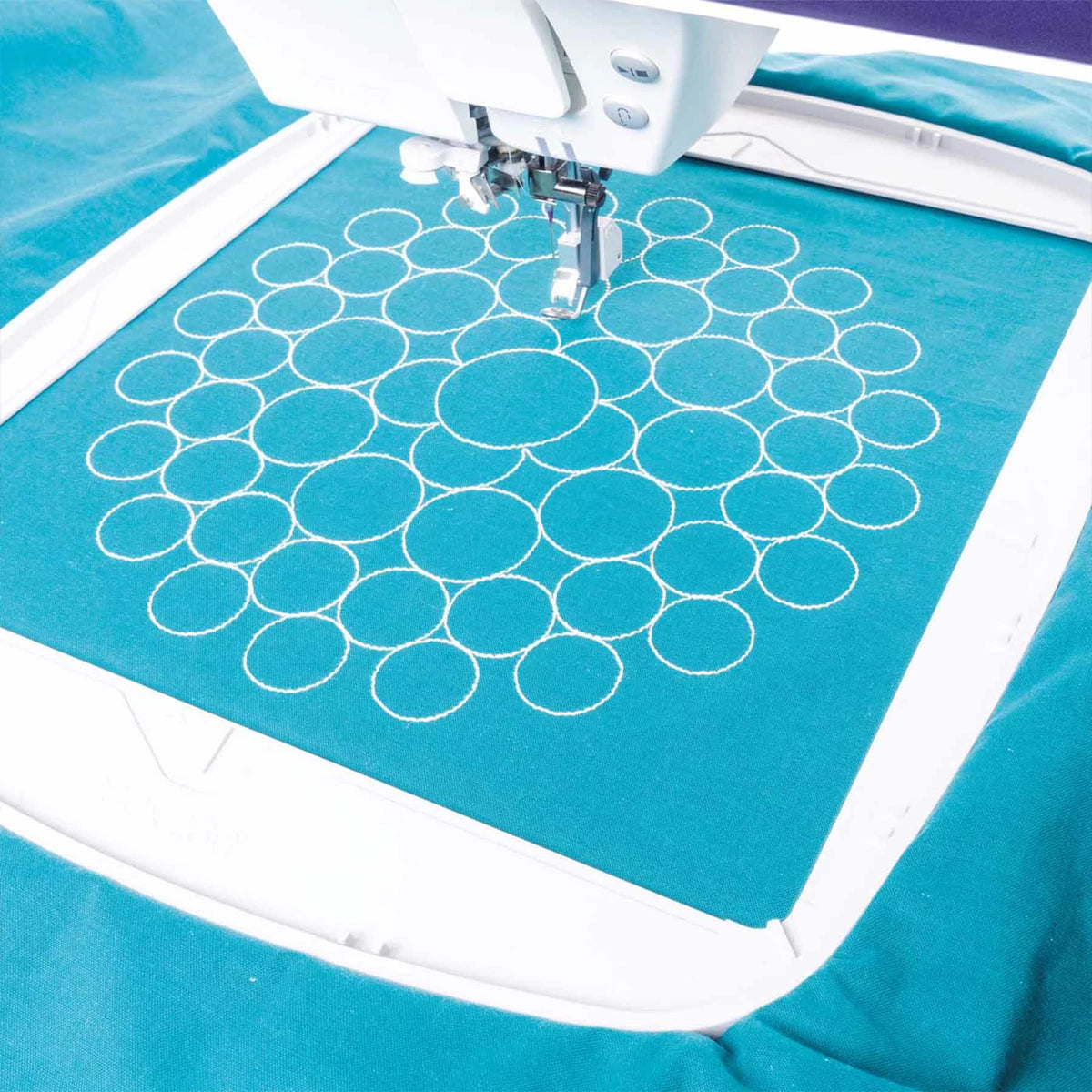 Circular quilting embroidery being stitched by the PFAFF creative icon 2