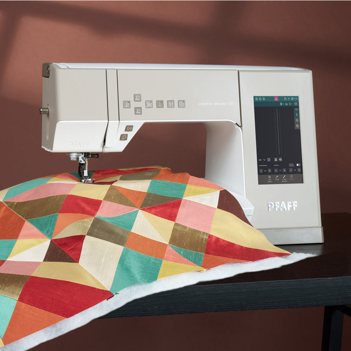 PFAFFCreativeElevate680-PDP-1800x1800-2026-9.jpg