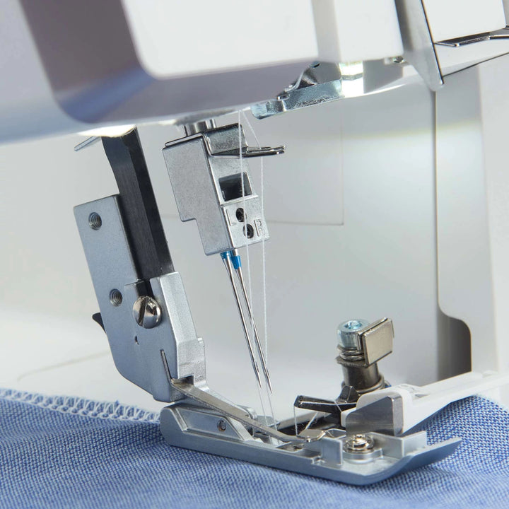 HV-AmberS300-Serger-NeedleStopUp-16072025_1800x1800.jpg